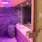 De Noteboom 6-persoons, Verwarmd Prive Zwembad, Hottub, Overdekte Lounge Met Haard, Panorama Sauna, Sunshower, Luxe, Wifi * Lievelde