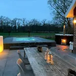 De Noteboom 6-persoons, Verwarmd Prive Zwembad, Hottub, Overdekte Lounge Met Haard, Panorama Sauna, Sunshower, Luxe, Wifi Dom wakacyjny