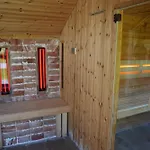 De Noteboom 6-persoons, Verwarmd Prive Zwembad, Hottub, Overdekte Lounge Met Haard, Panorama Sauna, Sunshower, Luxe, Wifi * Lievelde