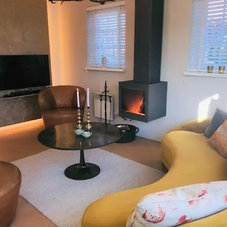 Nyaraló De Noteboom 6-persoons, Verwarmd Prive Zwembad, Hottub, Overdekte Lounge Met Haard, Panorama Sauna, Sunshower, Luxe, Wifi