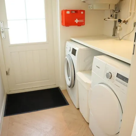 De Noteboom 6-persoons, Verwarmd Prive Zwembad, Hottub, Overdekte Lounge Met Haard, Panorama Sauna, Sunshower, Luxe, Wifi Holiday home