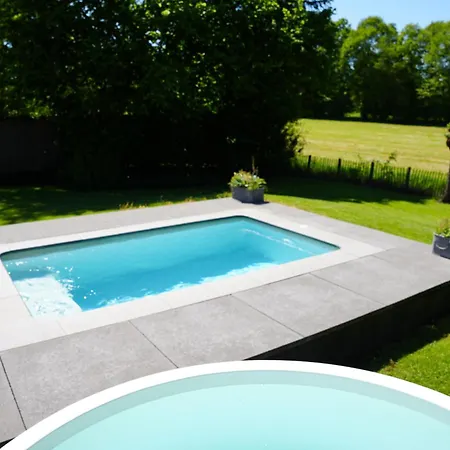 De Noteboom 6-persoons, Verwarmd Prive Zwembad, Hottub, Overdekte Lounge Met Haard, Panorama Sauna, Sunshower, Luxe, Wifi