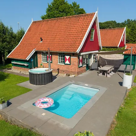 De Noteboom 6-persoons, Verwarmd Prive Zwembad, Hottub, Overdekte Lounge Met Haard, Panorama Sauna, Sunshower, Luxe, Wifi * Lievelde