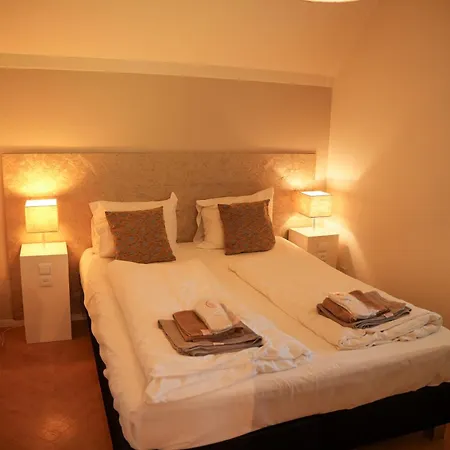 De Noteboom 6-persoons, Verwarmd Prive Zwembad, Hottub, Overdekte Lounge Met Haard, Panorama Sauna, Sunshower, Luxe, Wifi Ferienhaus