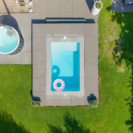 De Noteboom 6-persoons, Verwarmd Prive Zwembad, Hottub, Overdekte Lounge Met Haard, Panorama Sauna, Sunshower, Luxe, Wifi *