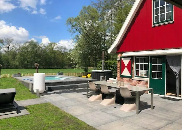 De Noteboom 6-persoons, Verwarmd Prive Zwembad, Hottub, Overdekte Lounge Met Haard, Panorama Sauna, Sunshower, Luxe, Wifi Semesterbostad *