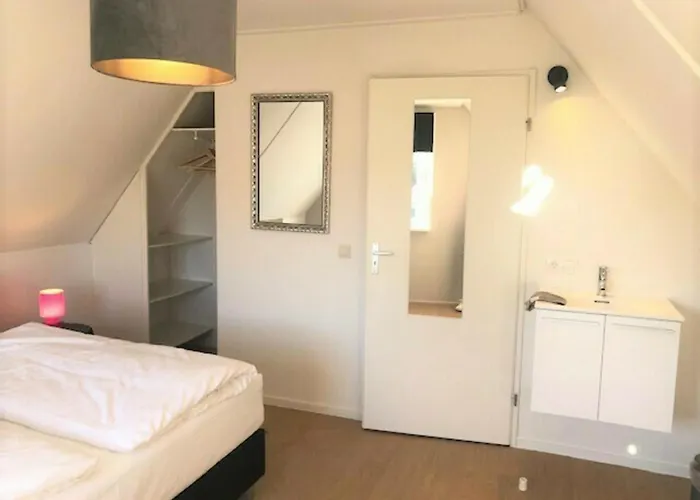 Casa vacanze De Noteboom 6-persoons, Verwarmd Privé Zwembad, Hottub, Overdekte Lounge Met Haard, Panorama Sauna, Sunshower, Luxe, Wifi *