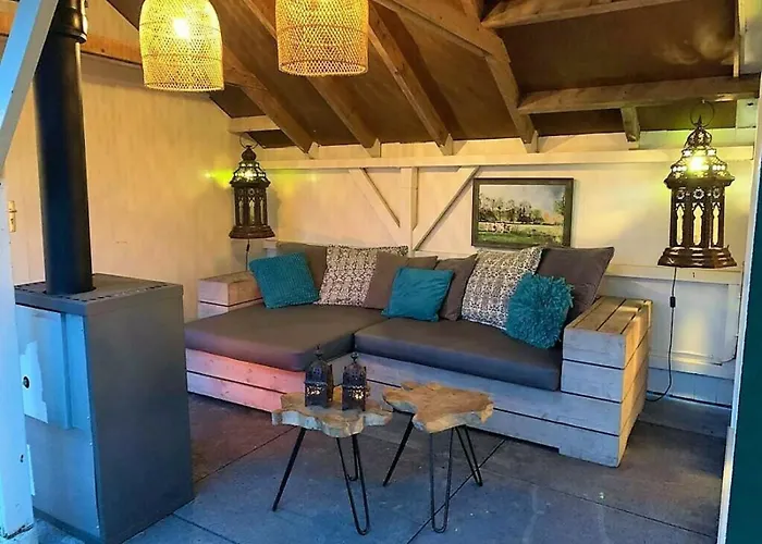 Casa vacanze De Noteboom 6-persoons, Verwarmd Privé Zwembad, Hottub, Overdekte Lounge Met Haard, Panorama Sauna, Sunshower, Luxe, Wifi