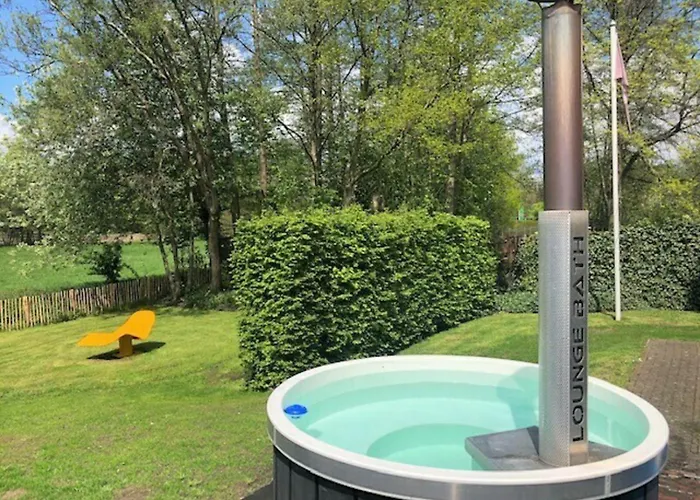 De Noteboom 6-persoons, Verwarmd Privé Zwembad, Hottub, Overdekte Lounge Met Haard, Panorama Sauna, Sunshower, Luxe, Wifi Lievelde