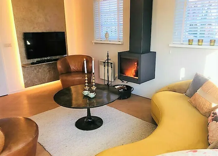 De Noteboom 6-persoons, Verwarmd Privé Zwembad, Hottub, Overdekte Lounge Met Haard, Panorama Sauna, Sunshower, Luxe, Wifi *