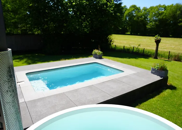 De Noteboom 6-persoons, Verwarmd Privé Zwembad, Hottub, Overdekte Lounge Met Haard, Panorama Sauna, Sunshower, Luxe, Wifi